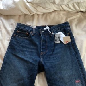 Levi’s wedgie fit jeans